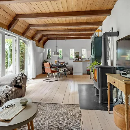Feriehus Stunning In With Kitchen