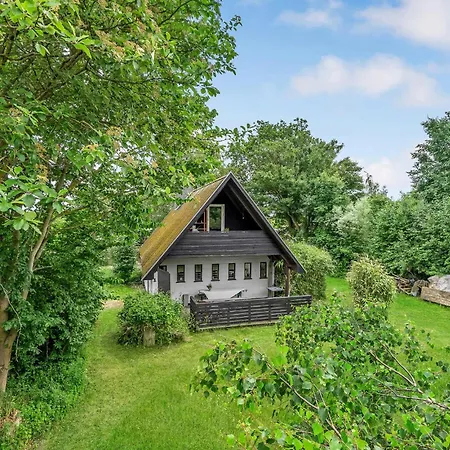 Stunning In With Kitchen Holiday home