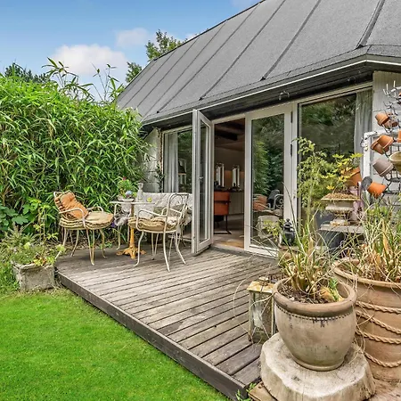 Ferienhaus Stunning In With Kitchen *