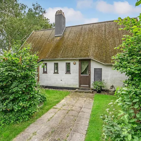 Stunning In With Kitchen Holiday home *